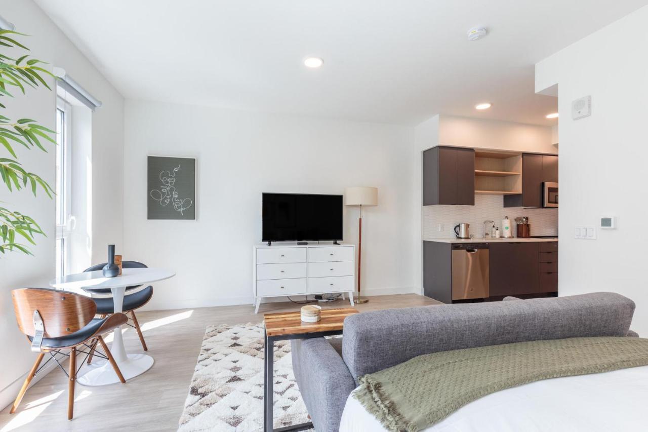 Studio Apartment In Vancouver Dış mekan fotoğraf